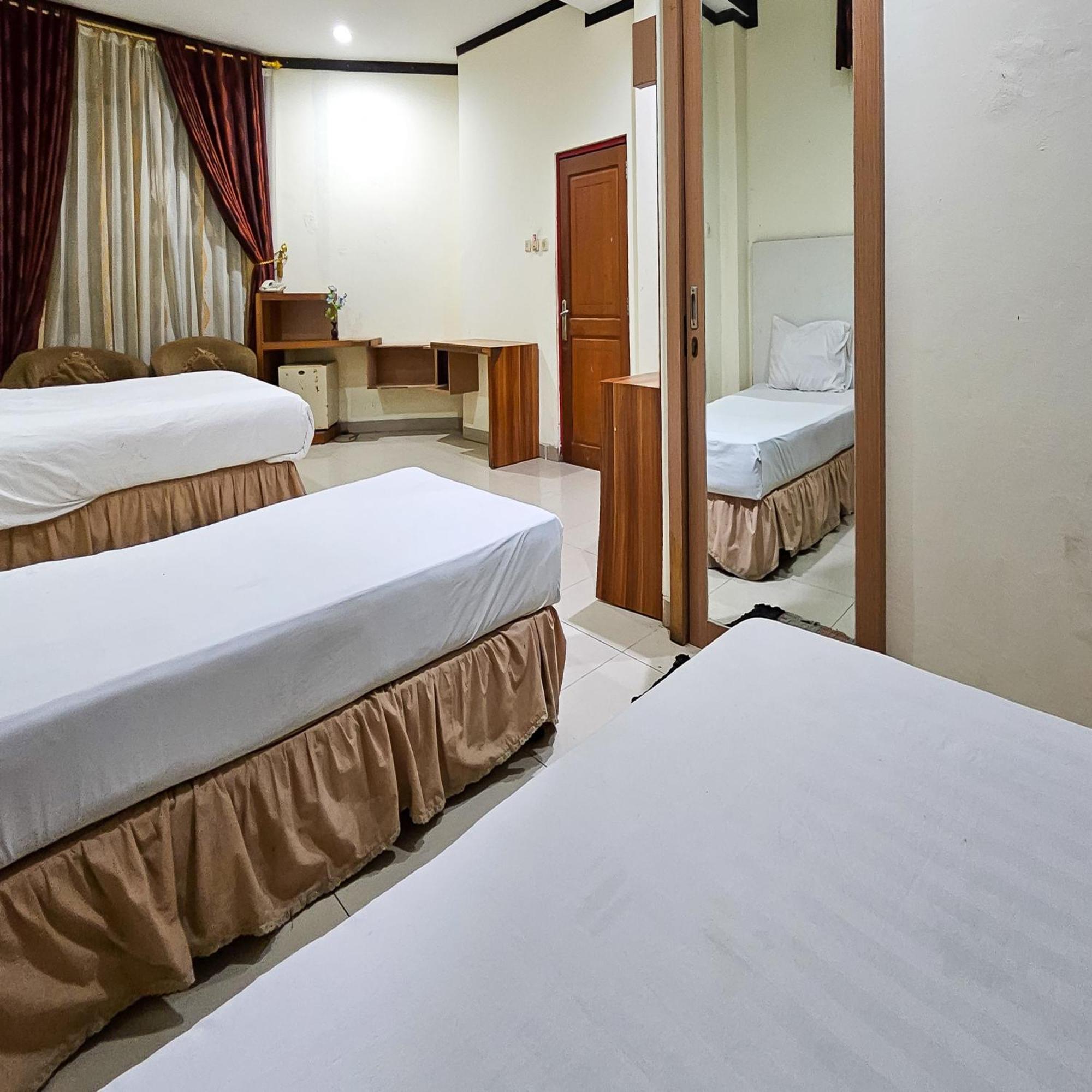 Urbanview Hotel Kharisma Banjarmasin Banjarmasin  Eksteriør billede